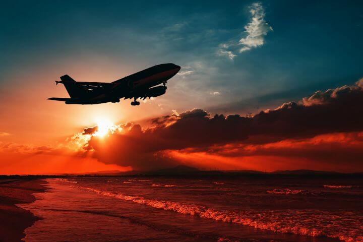 Aereo al decollo